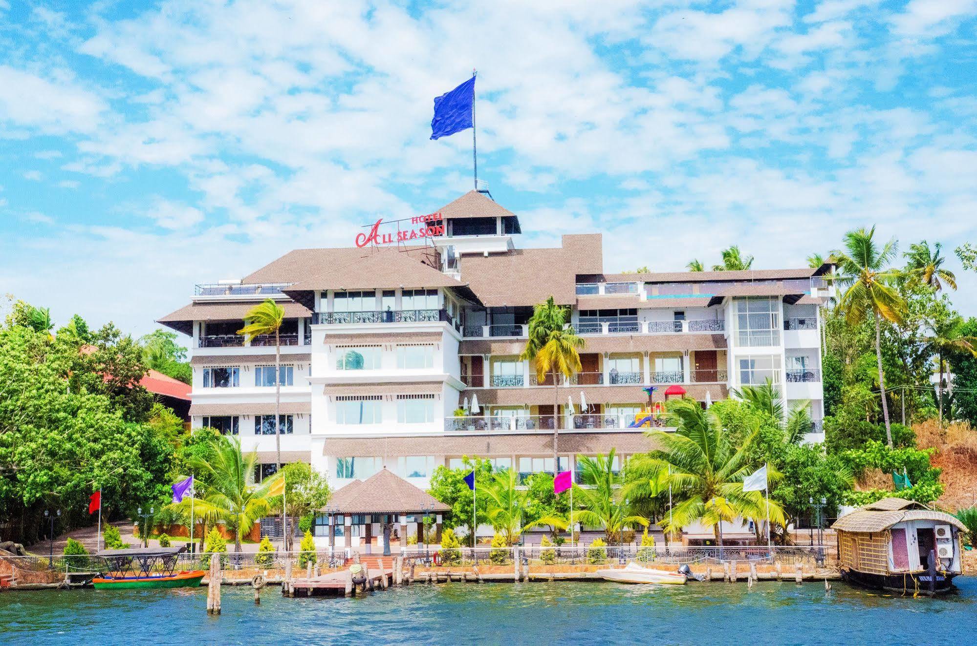 Hotel All Season Kollam Ngoại thất bức ảnh