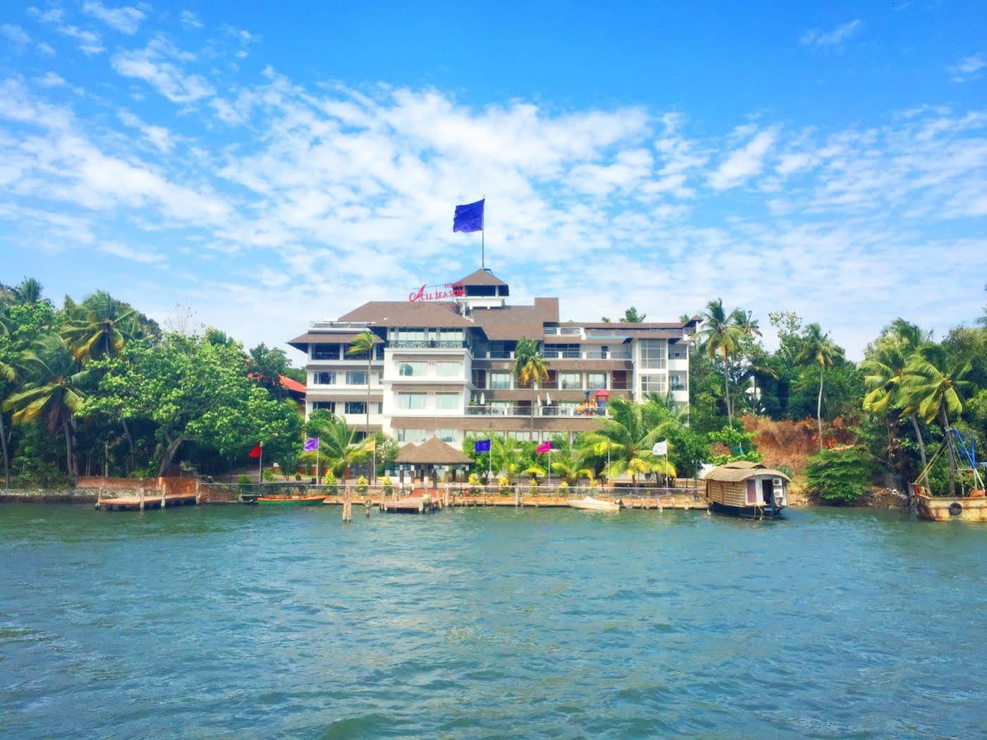 Hotel All Season Kollam Ngoại thất bức ảnh