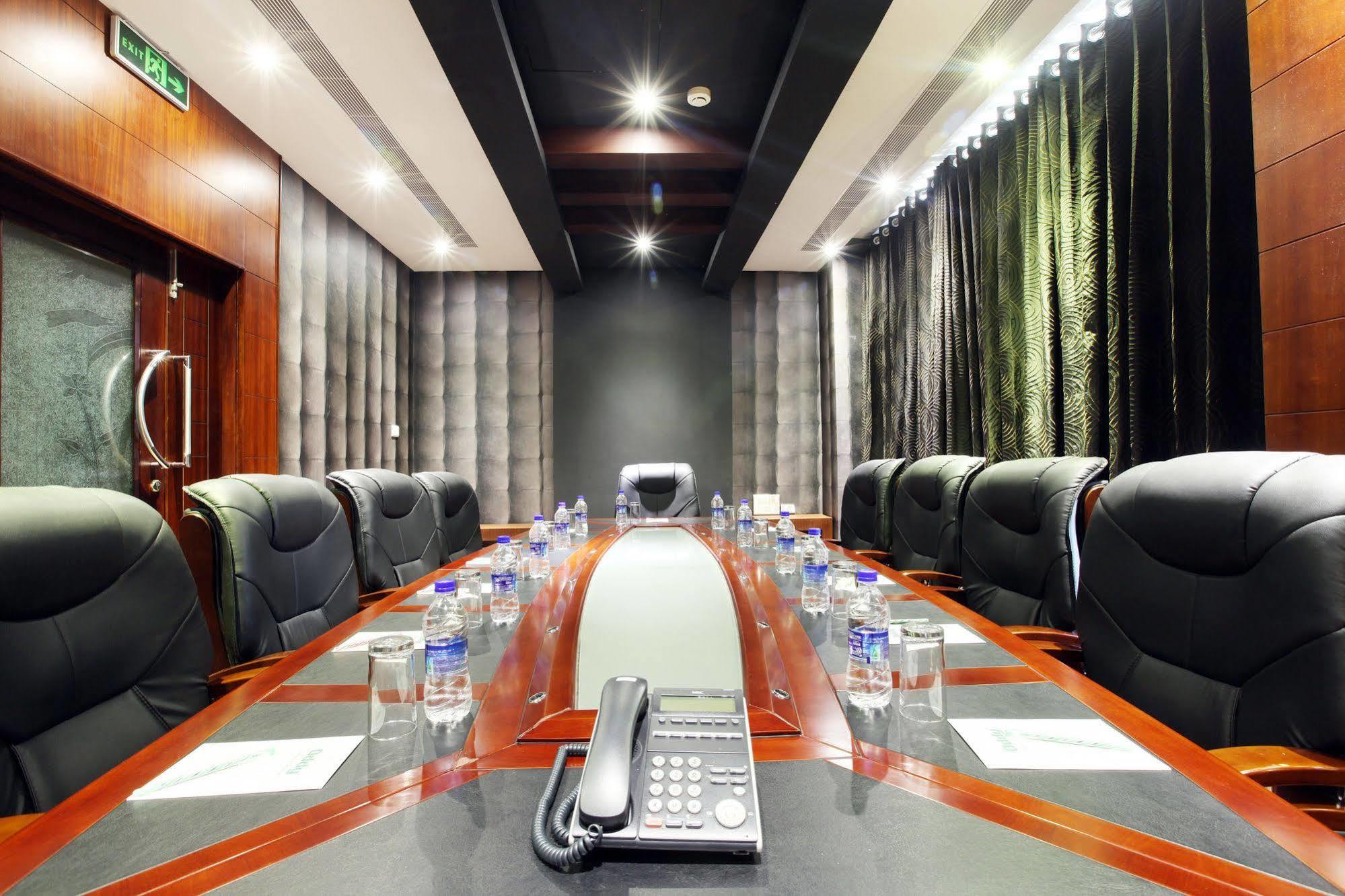 Hotel All Season Kollam Ngoại thất bức ảnh