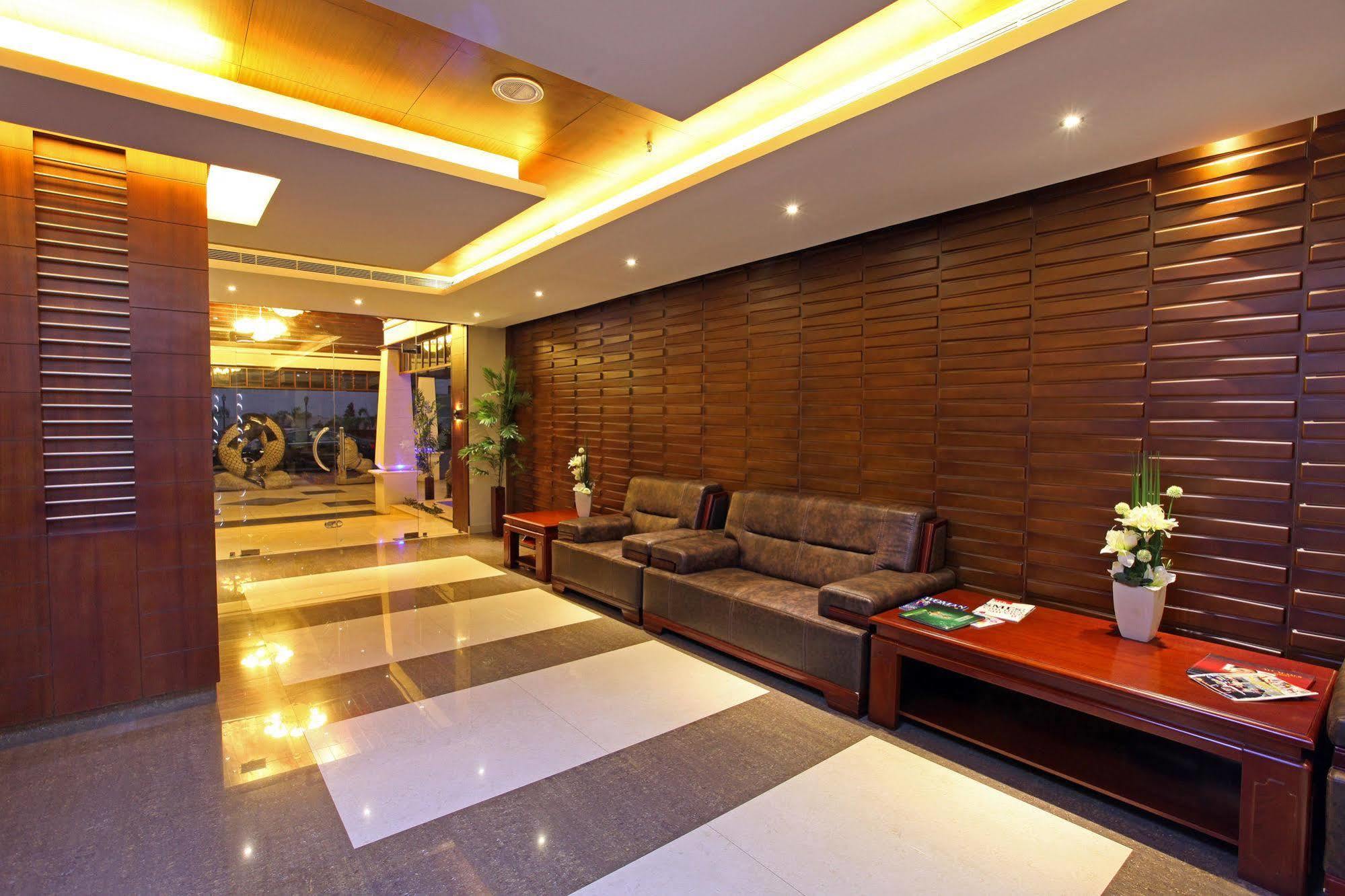 Hotel All Season Kollam Ngoại thất bức ảnh