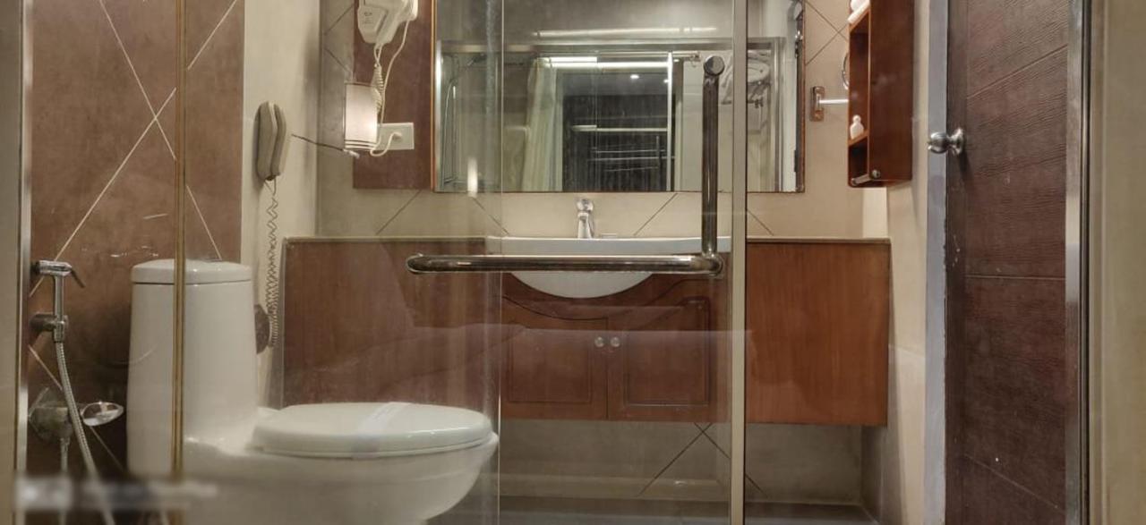 Hotel All Season Kollam Ngoại thất bức ảnh